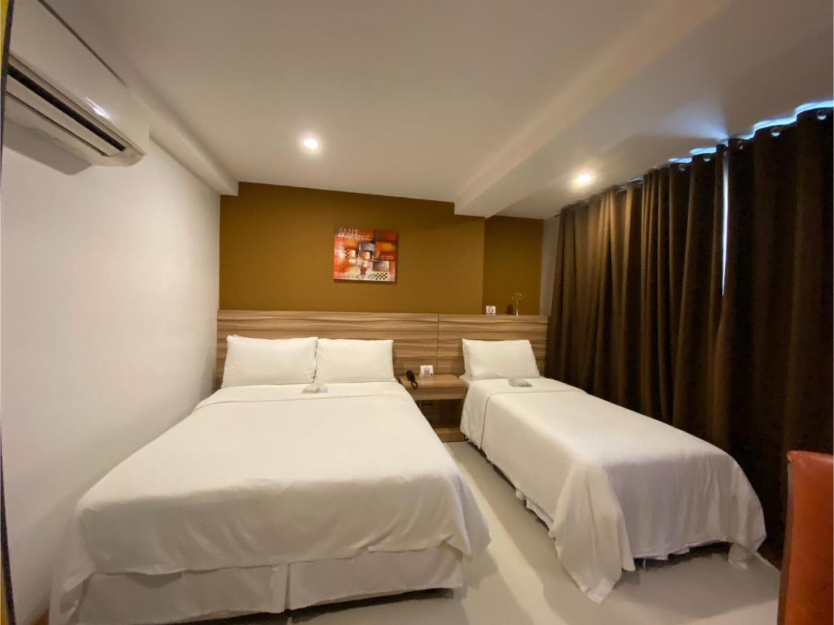 Capital O 820 Guijo Suites Makati Manila Zewnętrze zdjęcie